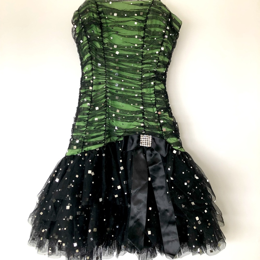 Strapless Blondie notes by Stacy Sklar dress. Junior size 3